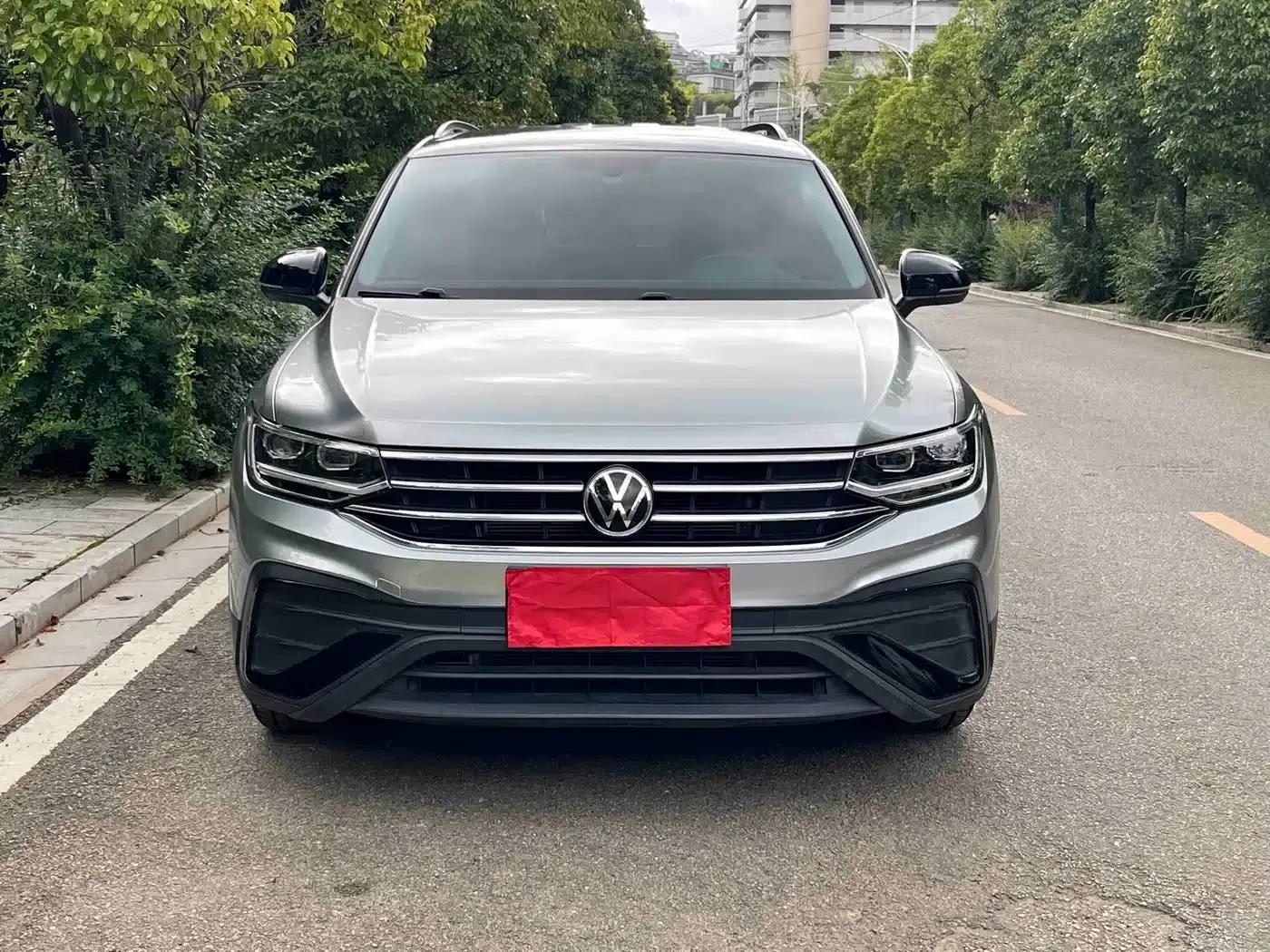 Tiguan L 2022 330TSI Automatic 2WD Comfort Edition — миниатюра 2