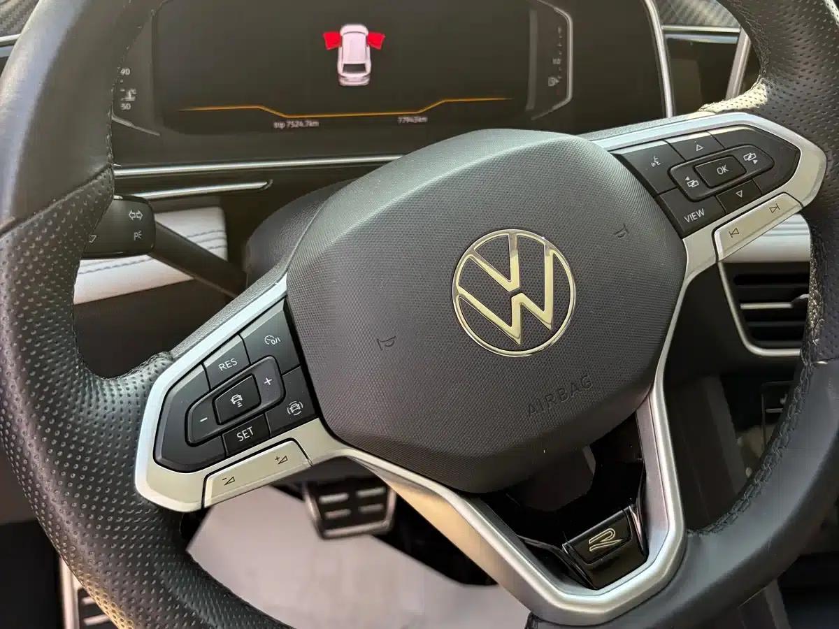Tiguan L 2024 330TSI Automatic 2WD R-Line Premium Edition — миниатюра 13