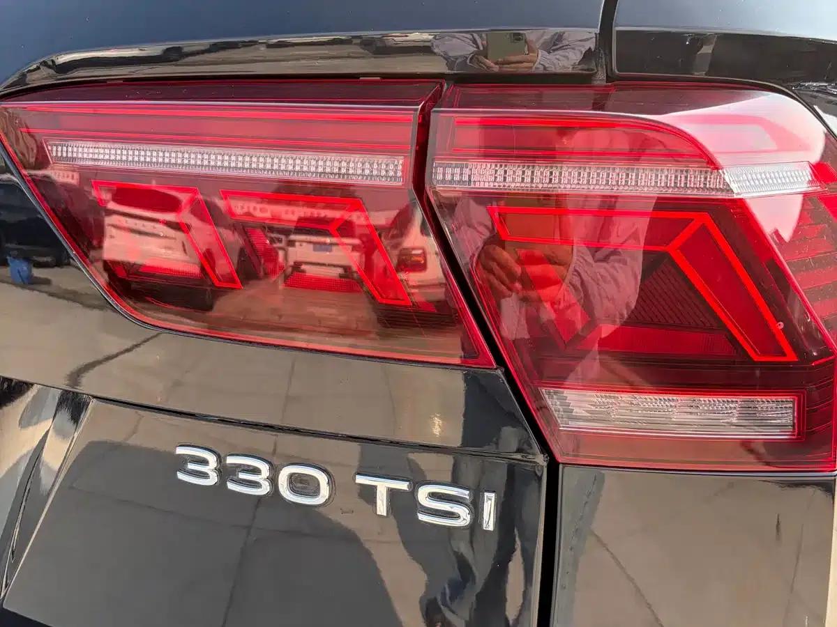 Tiguan L 2024 330TSI Automatic 2WD R-Line Premium Edition — миниатюра 24