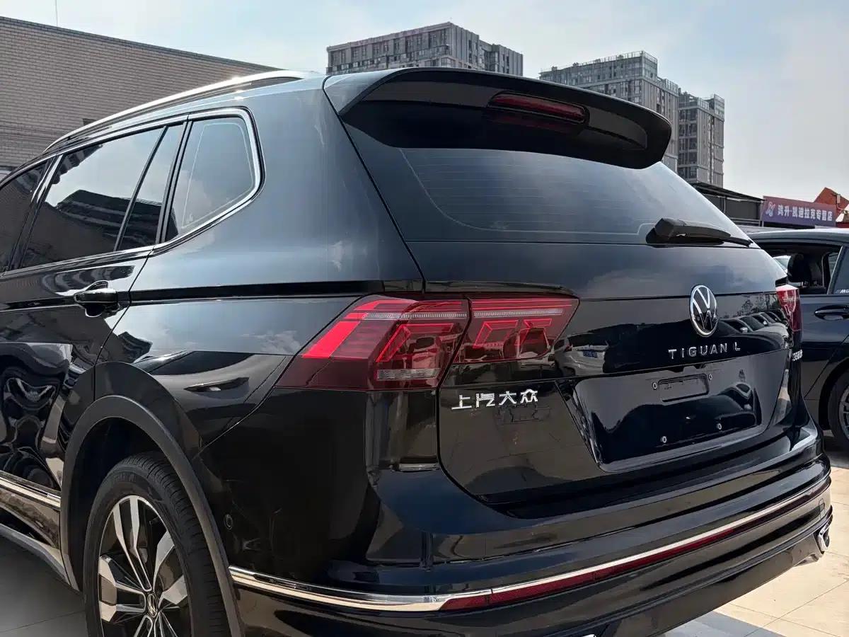 Tiguan L 2024 330TSI Automatic 2WD R-Line Premium Edition — миниатюра 25