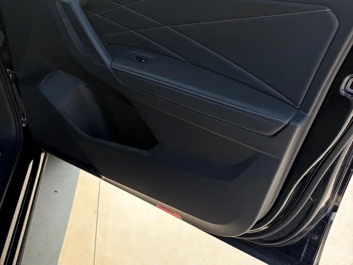 Tiguan L 2024 330TSI Automatic 2WD R-Line Premium Edition — миниатюра 7