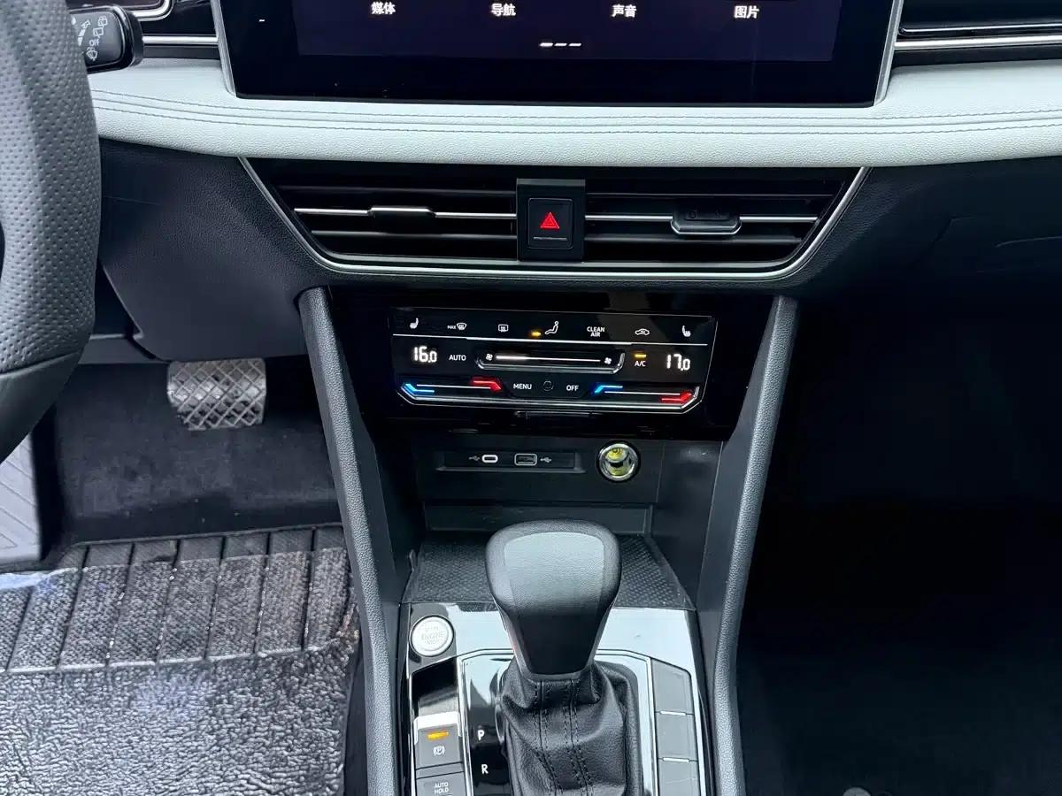 Tiguan L 2023 280TSI Automatic 2WD Trendy Limited Edition — миниатюра 12