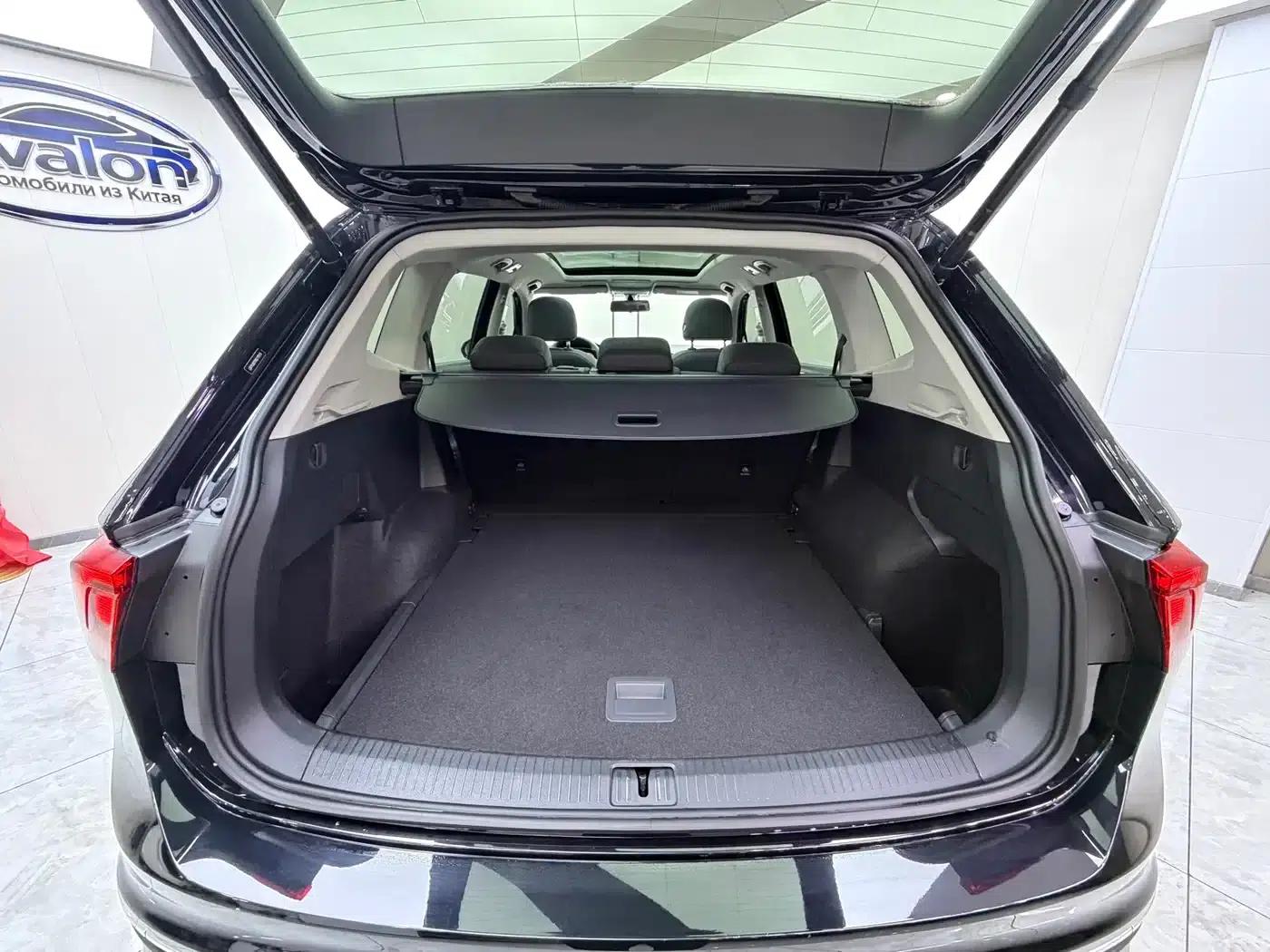 Tiguan L 2023 280TSI Automatic 2WD Trendy Limited Edition — миниатюра 19