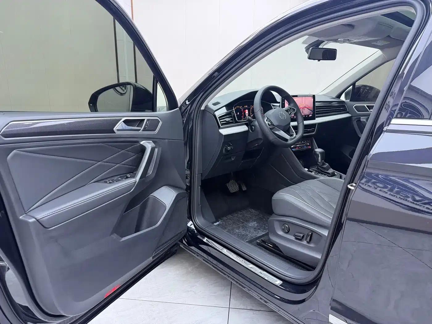 Tiguan L 2023 280TSI Automatic 2WD Trendy Limited Edition — миниатюра 7