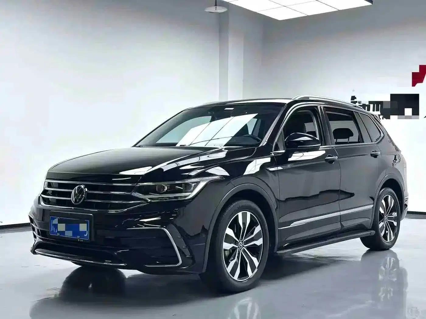 Tiguan L 2022 330TSI Automatic 2WD R-Line Premium Edition — миниатюра 1