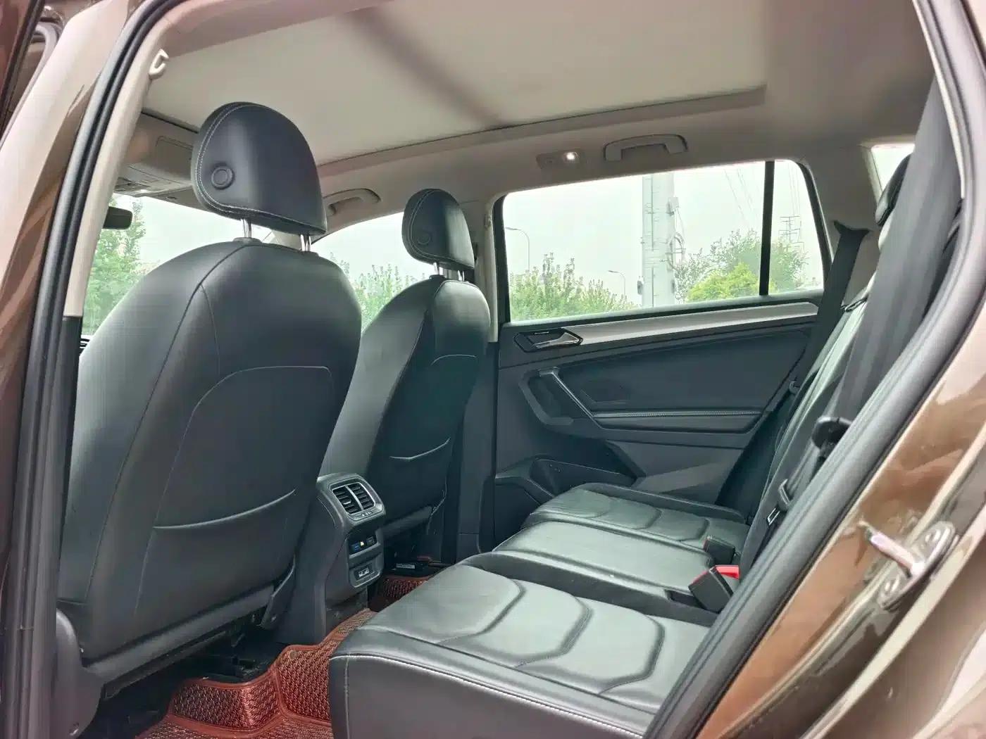 Tiguan L 2017 380TSI Automatic 4WD Luxury Edition — миниатюра 5