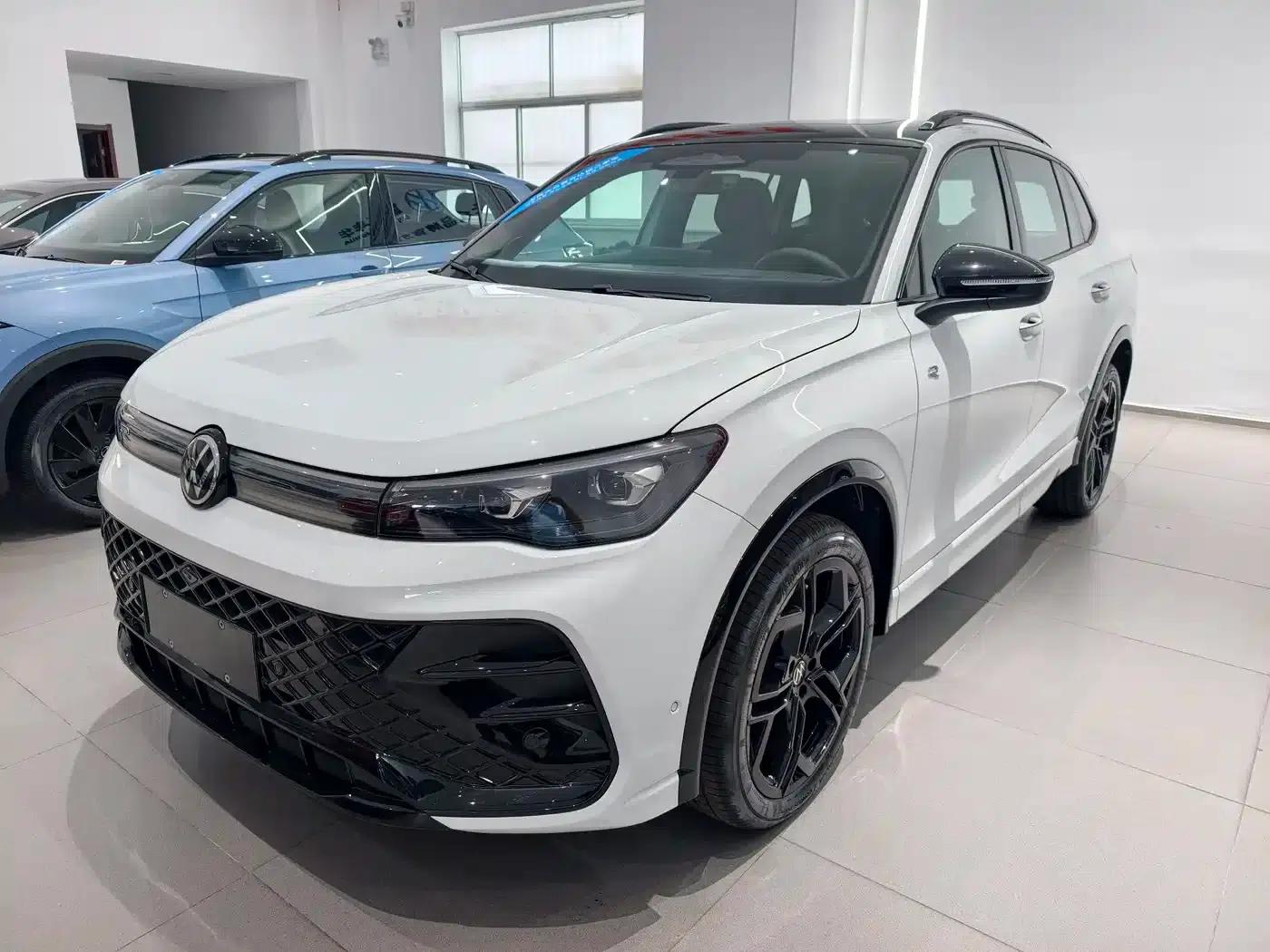 Tiguan L 2026 PRO 380TSI AWD R-Line Supreme Edition — миниатюра 2