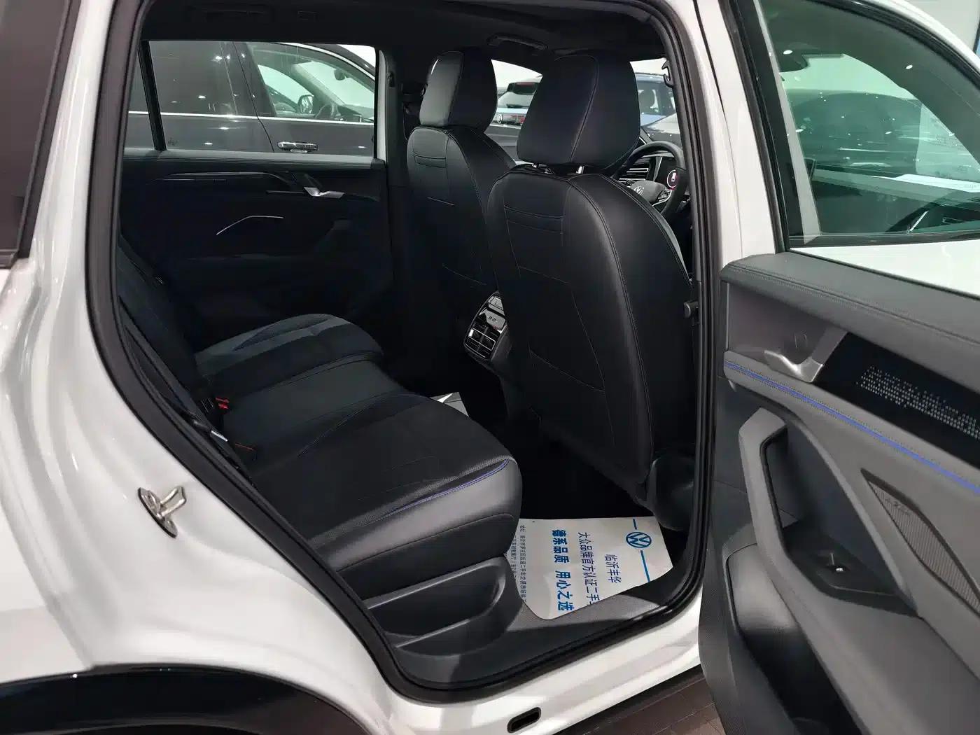 Tiguan L 2026 PRO 380TSI AWD R-Line Supreme Edition — миниатюра 13