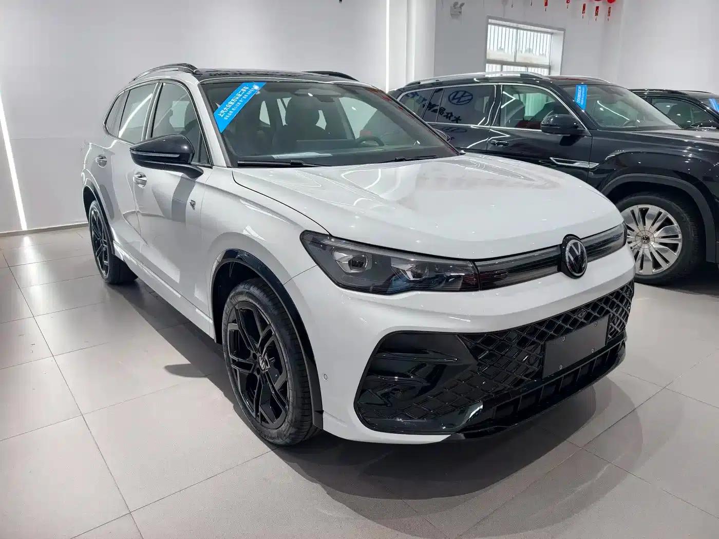 Tiguan L 2026 PRO 380TSI AWD R-Line Supreme Edition — миниатюра 4