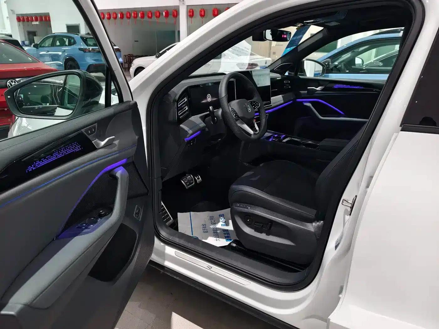 Tiguan L 2026 PRO 380TSI AWD R-Line Supreme Edition — миниатюра 5