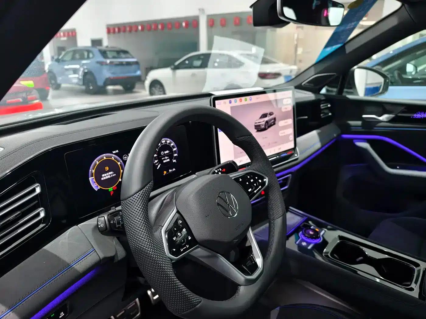 Tiguan L 2026 PRO 380TSI AWD R-Line Supreme Edition — миниатюра 8