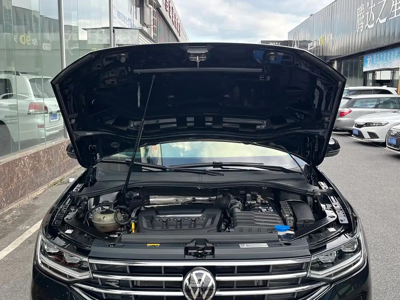 Tiguan L 2024 330TSI Automatic 2WD R-Line Premium Edition — миниатюра 14
