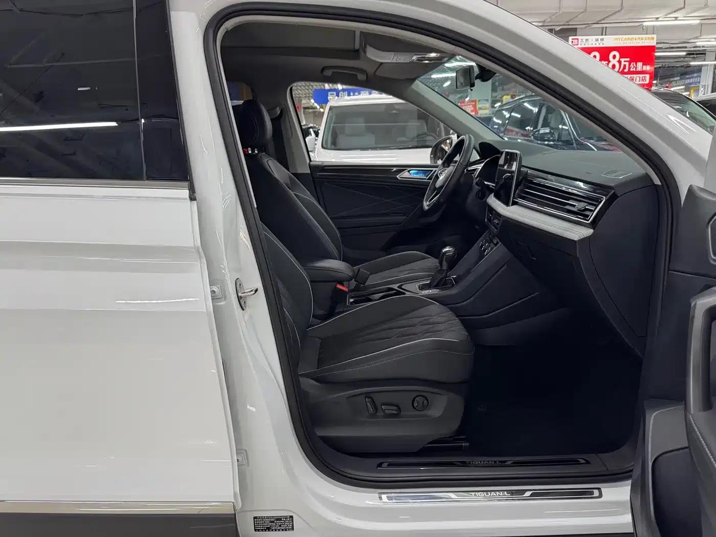 Tiguan L 2023 280TSI Automatic 2WD Trendy Limited Edition — миниатюра 13