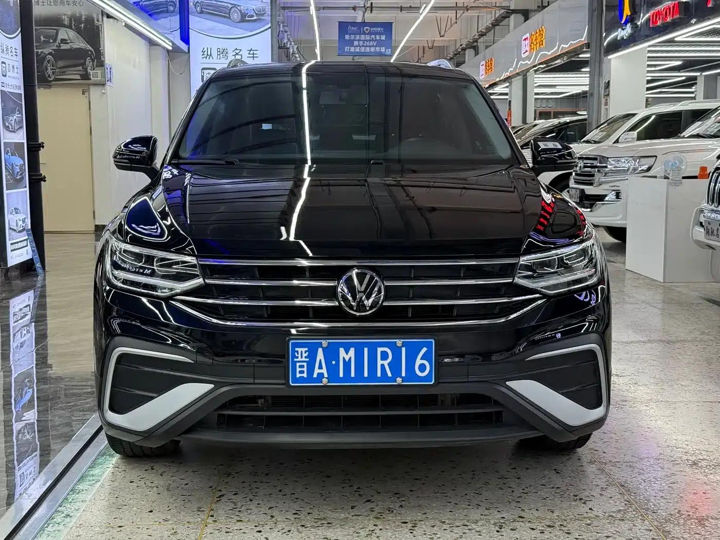 Tiguan L 2023 280TSI Automatic 2WD Trendy Limited Edition — миниатюра 2