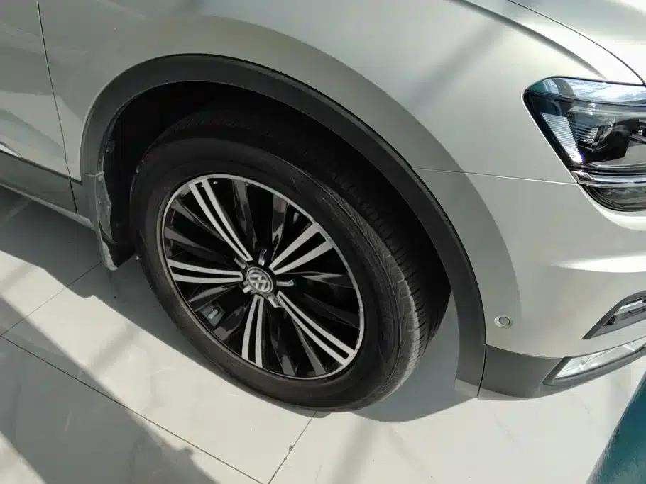 Tiguan L 2017 330TSI Automatic 2WD Flagship Edition — миниатюра 6