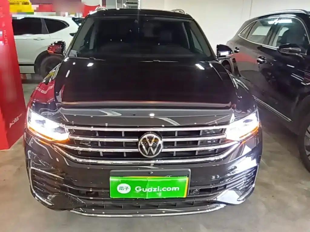 Tiguan L 2025 Outstanding Edition 330TSI Automatic 2WD R-Line Dragon Edition — миниатюра 3