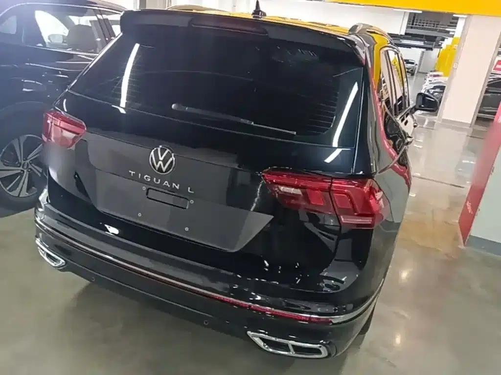 Tiguan L 2025 Outstanding Edition 330TSI Automatic 2WD R-Line Dragon Edition — миниатюра 7