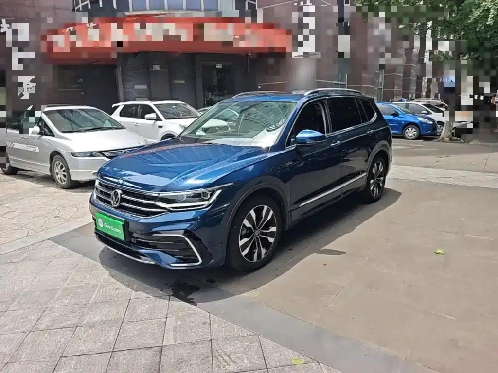 Tiguan L 2022 330TSI Automatic 2WD R-Line Premium Edition — миниатюра 2