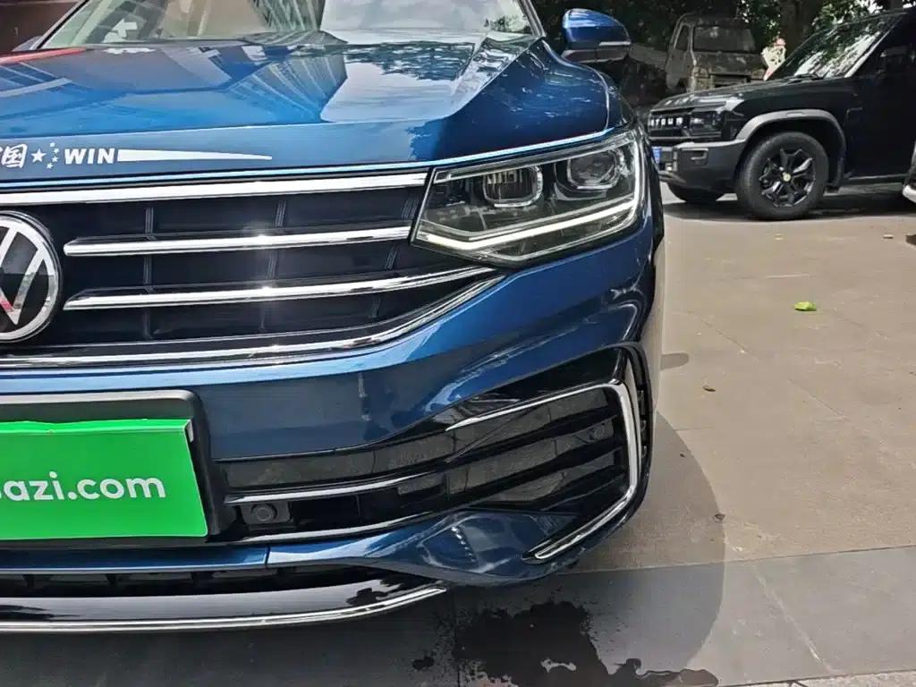 Tiguan L 2022 330TSI Automatic 2WD R-Line Premium Edition — миниатюра 24