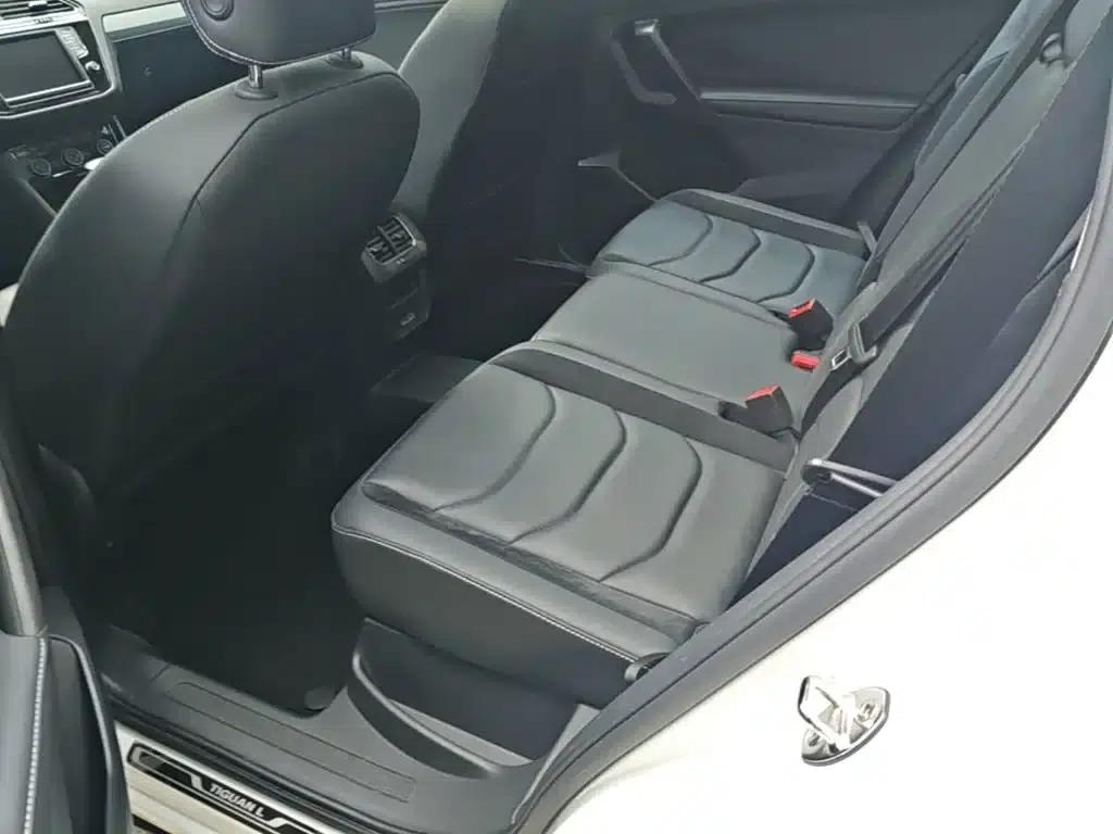 Tiguan L 2017 330TSI Automatic 2WD Luxury Edition — миниатюра 17
