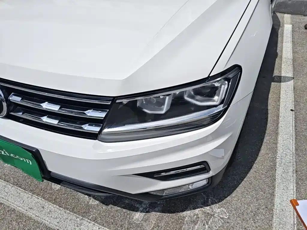 Tiguan L 2017 330TSI Automatic 2WD Luxury Edition — миниатюра 24