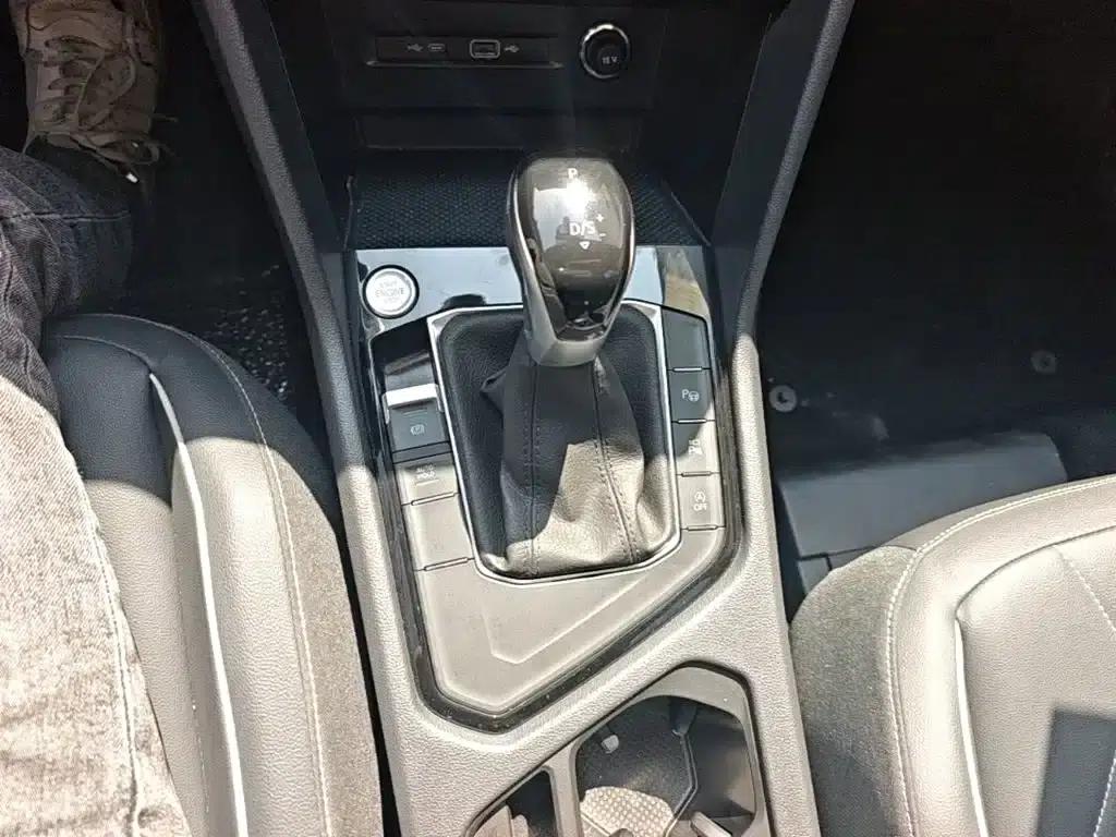 Tiguan L 2024 330TSI Automatic 2WD R-Line Premium Edition — миниатюра 14