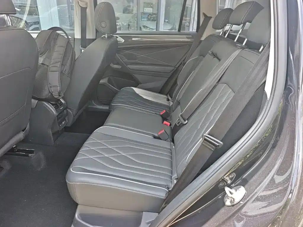 Tiguan L 2024 330TSI Automatic 2WD R-Line Premium Edition — миниатюра 17