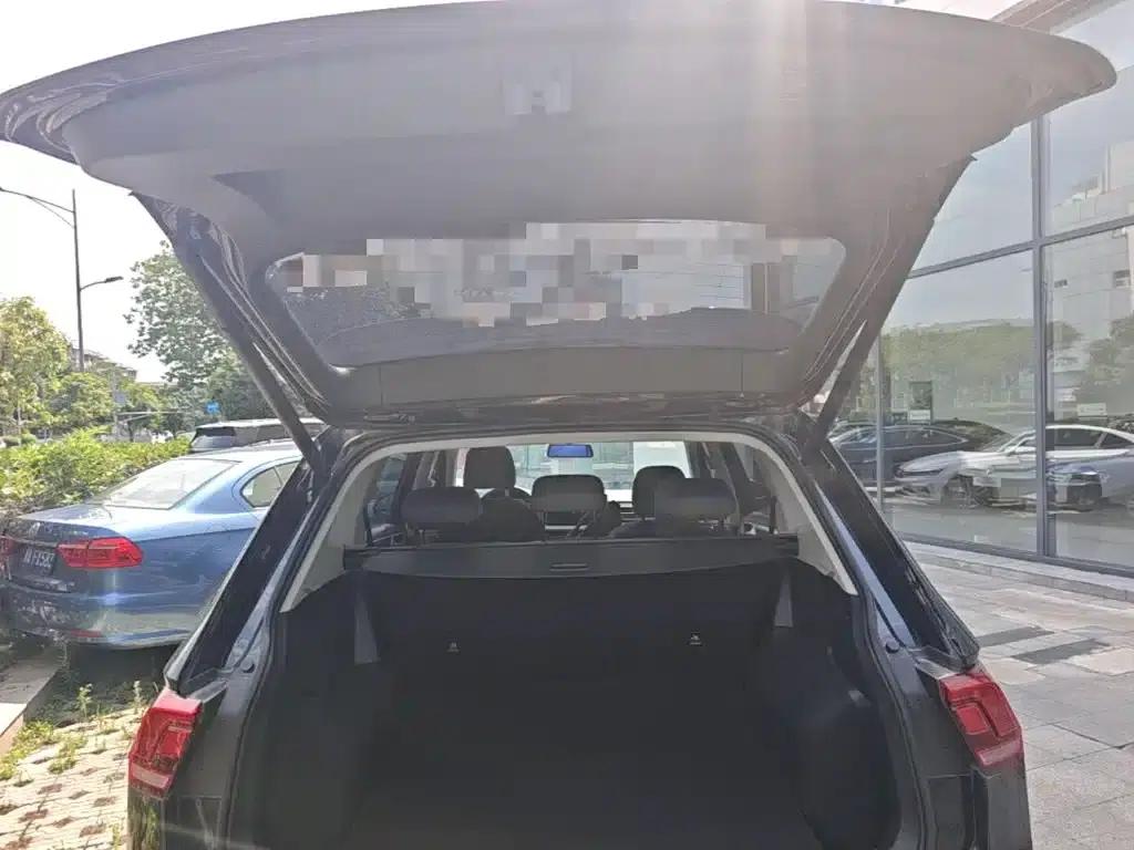 Tiguan L 2024 330TSI Automatic 2WD R-Line Premium Edition — миниатюра 19