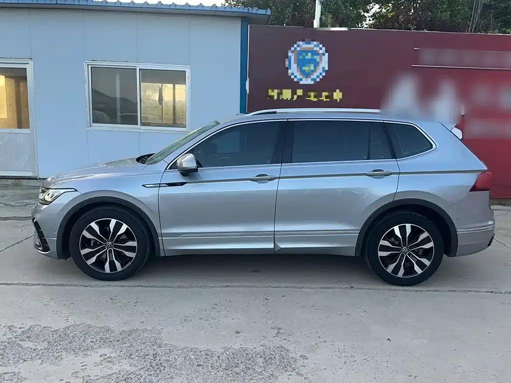 Tiguan L 2023 330TSI Automatic 2WD R-Line Flagship Edition — миниатюра 11