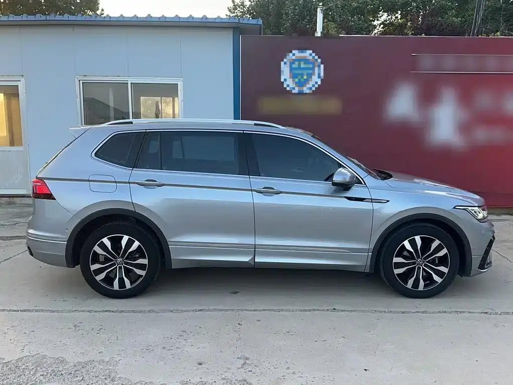 Tiguan L 2023 330TSI Automatic 2WD R-Line Flagship Edition — миниатюра 12