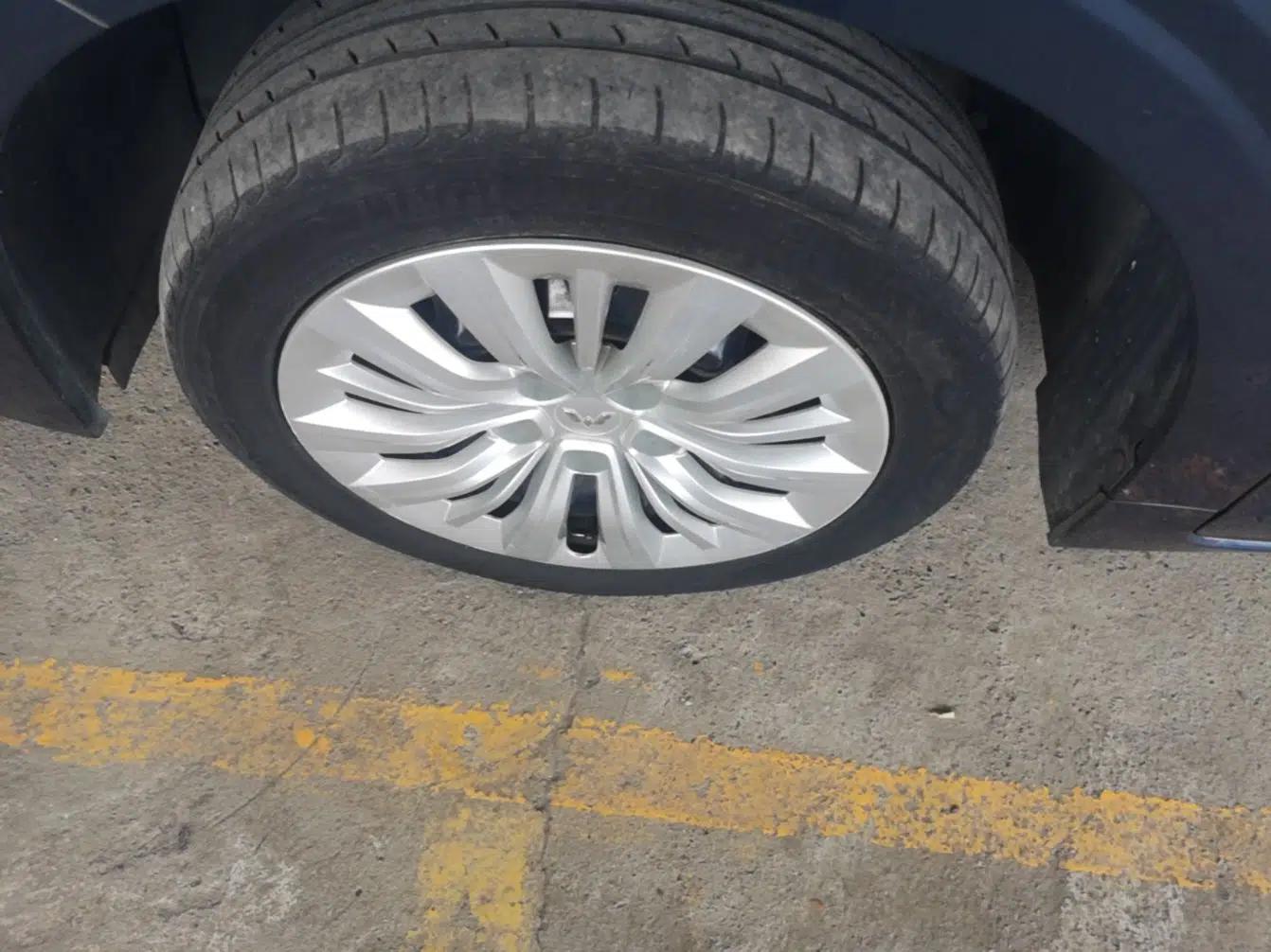 Wuling Jiachen 2022 1.5L Manual Enjoyment Elite Model — миниатюра 10