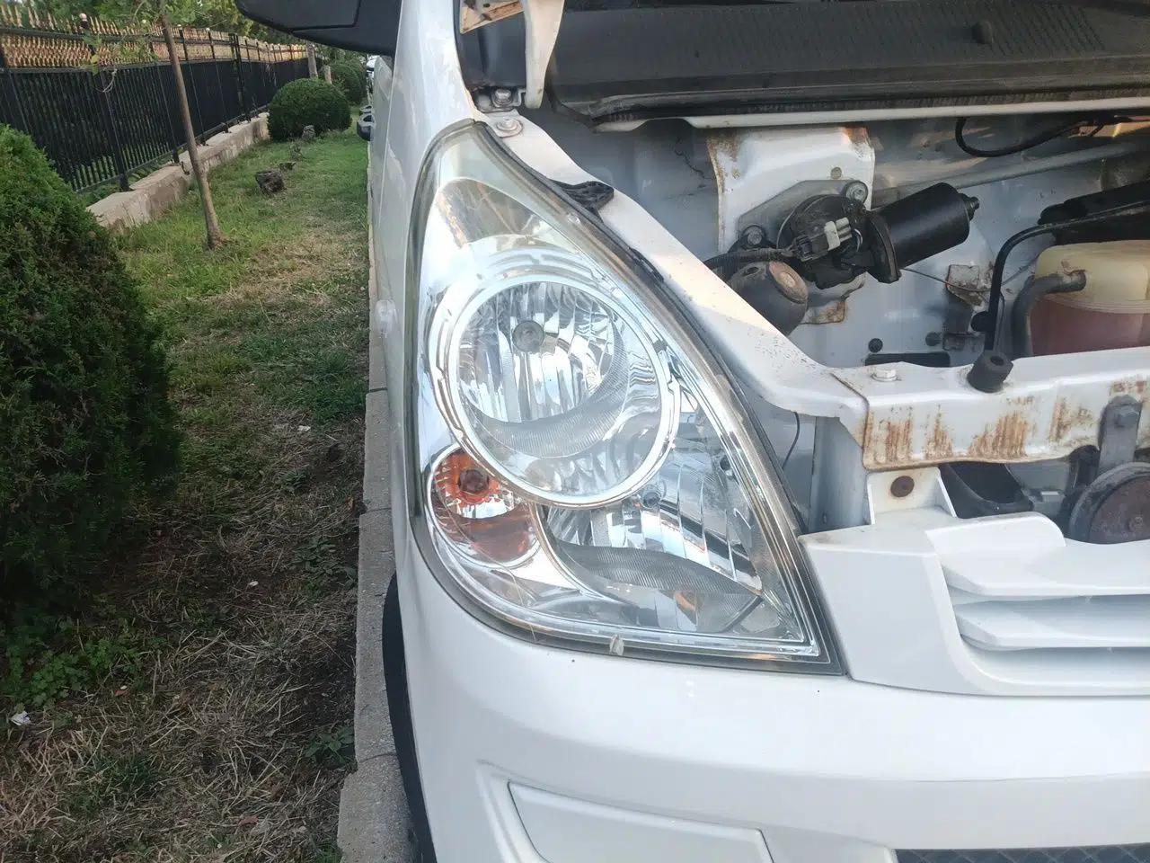 Wuling Rongguang S 2018 Wuling Rongguang S light-duty closed-body van, manual transmission, 1.2-liter engine, 2 seats — миниатюра 7