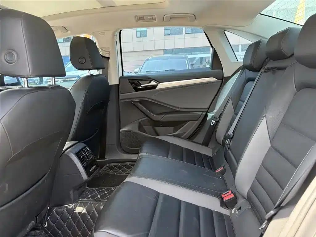 2022 Volkswagen Sagitar 280TSI DSG Flying Edition — миниатюра 13