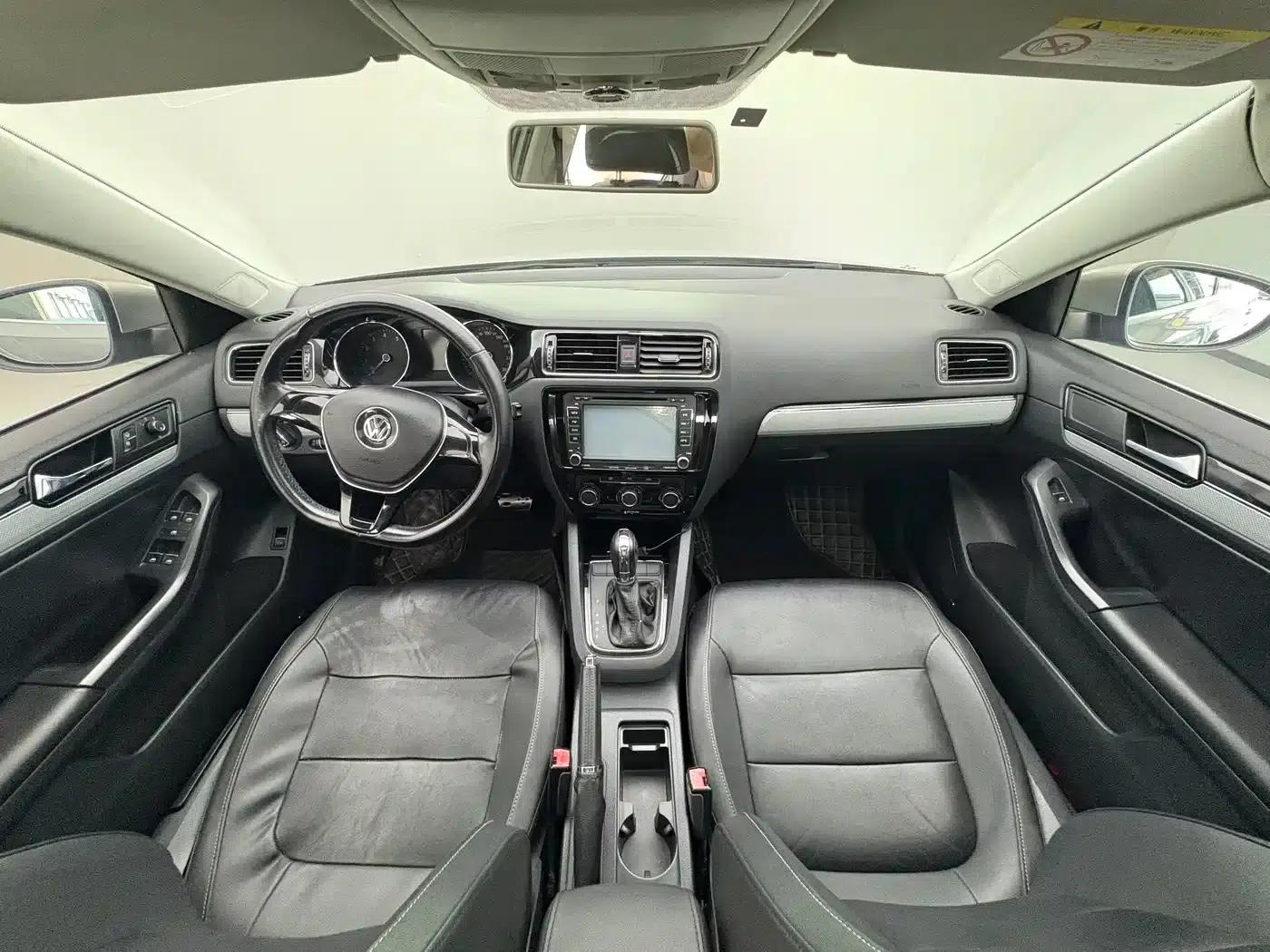 2015 Volkswagen Sagitar 1.6L Automatic Fashion Edition — миниатюра 5