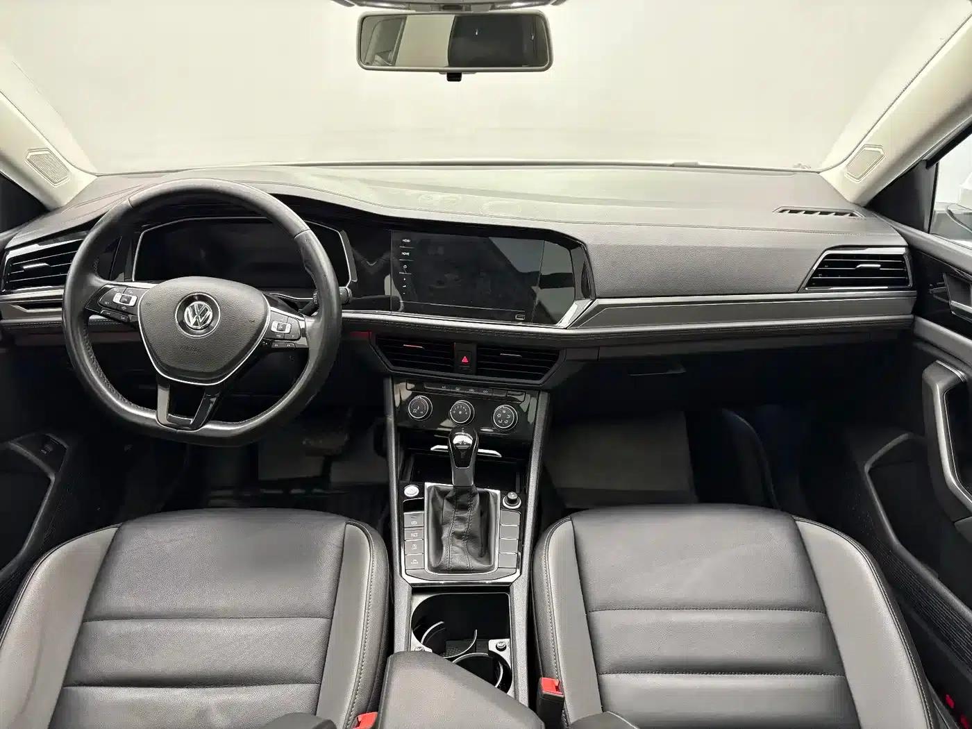 2021 Volkswagen Sagitar 280TSI DSG Luxury Intelligent Edition — миниатюра 7