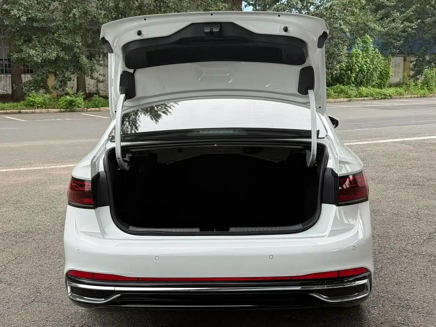 2023 Volkswagen Sagitar 280TSI DSG Super Edition — миниатюра 18