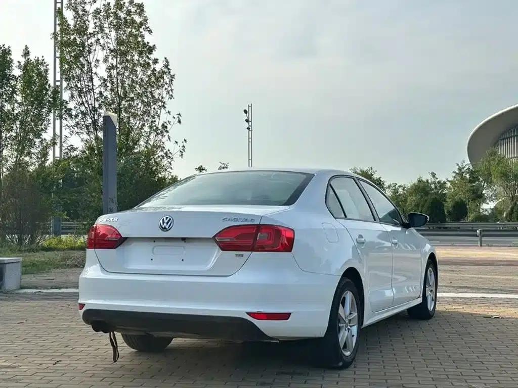 2014 Volkswagen Sagitar 1.4TSI Manual Fashion Edition — миниатюра 4