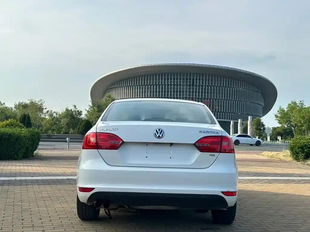 2014 Volkswagen Sagitar 1.4TSI Manual Fashion Edition — миниатюра 5