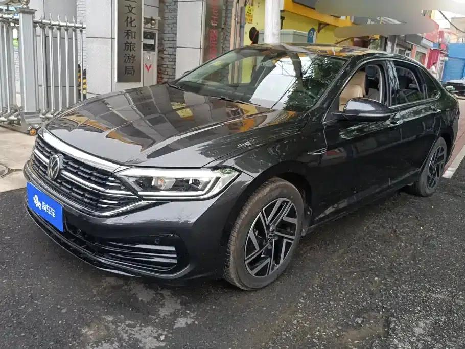 2024 Volkswagen Sagitar 300TSI DSG Super Edition — миниатюра 1