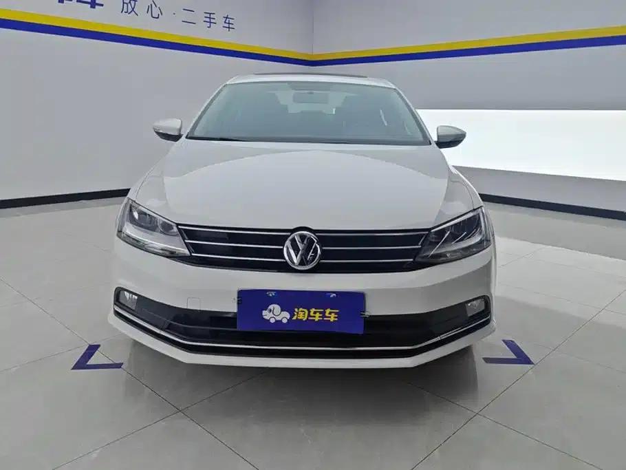 2017 Volkswagen Sagitar 230TSI Manual Comfort Edition — миниатюра 2