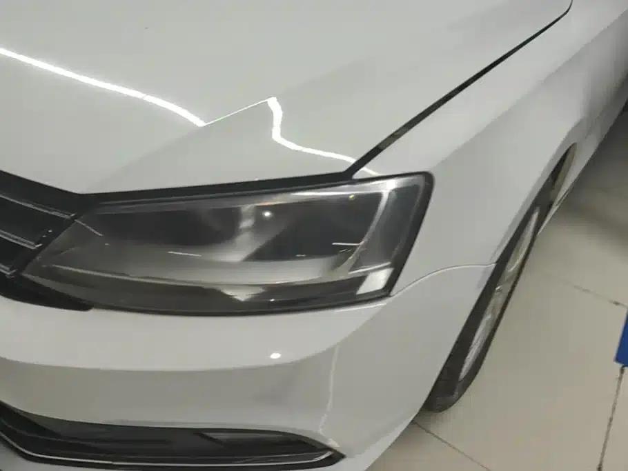 2015 Volkswagen Sagitar 230TSI Automatic Comfort Model — миниатюра 5