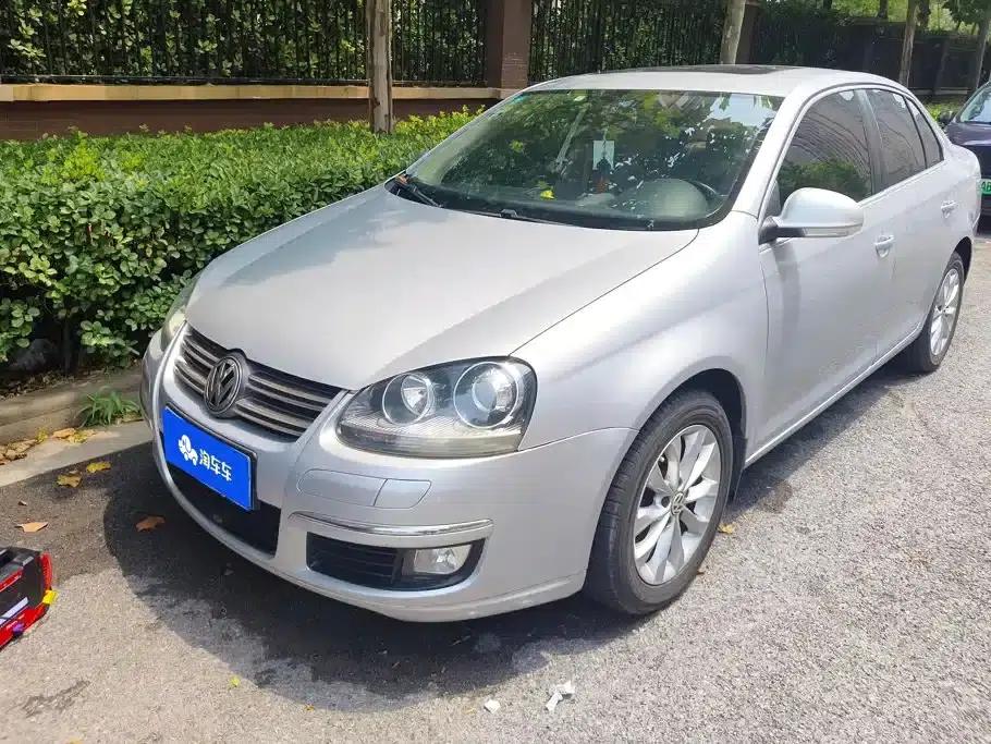 2011 Volkswagen Sagitar 1.6L Automatic Special Edition — миниатюра 1