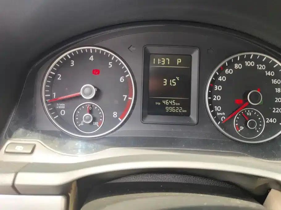 2011 Volkswagen Sagitar 1.6L Automatic Special Edition — миниатюра 14