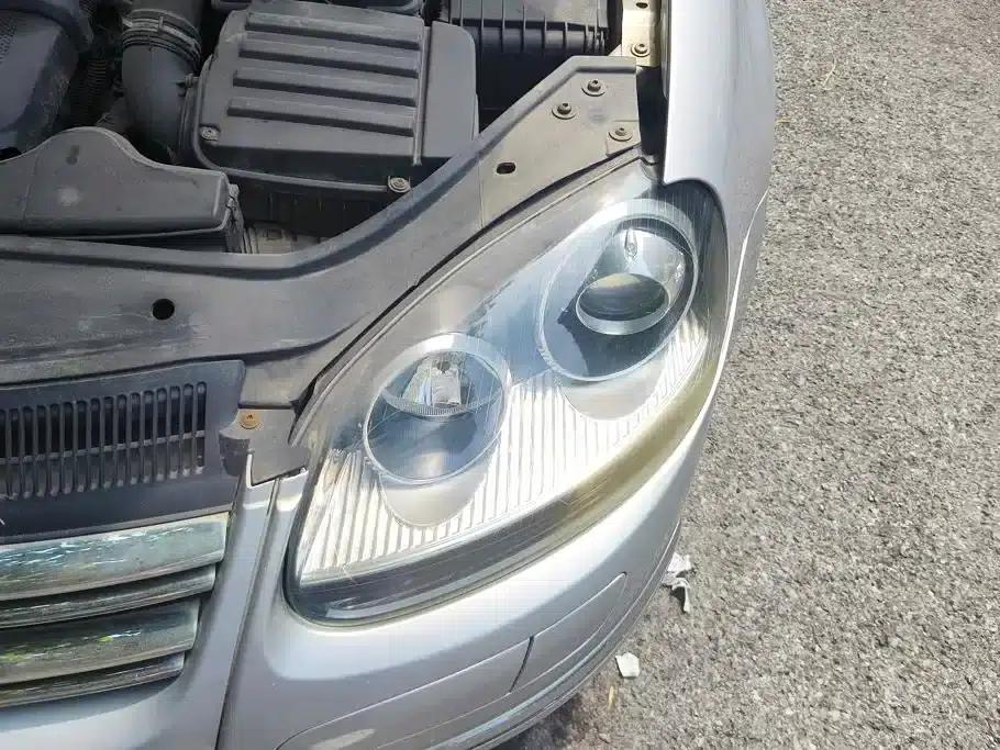 2011 Volkswagen Sagitar 1.6L Automatic Special Edition — миниатюра 5