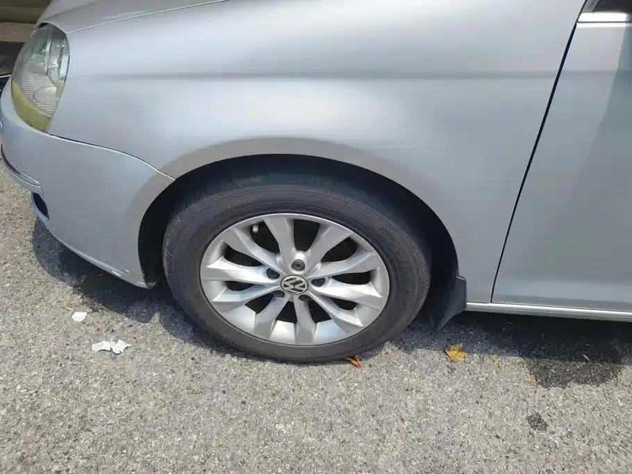2011 Volkswagen Sagitar 1.6L Automatic Special Edition — миниатюра 6