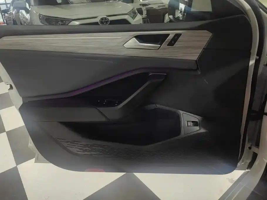 2023 Volkswagen Sagitar 280TSI DSG Super Edition — миниатюра 7