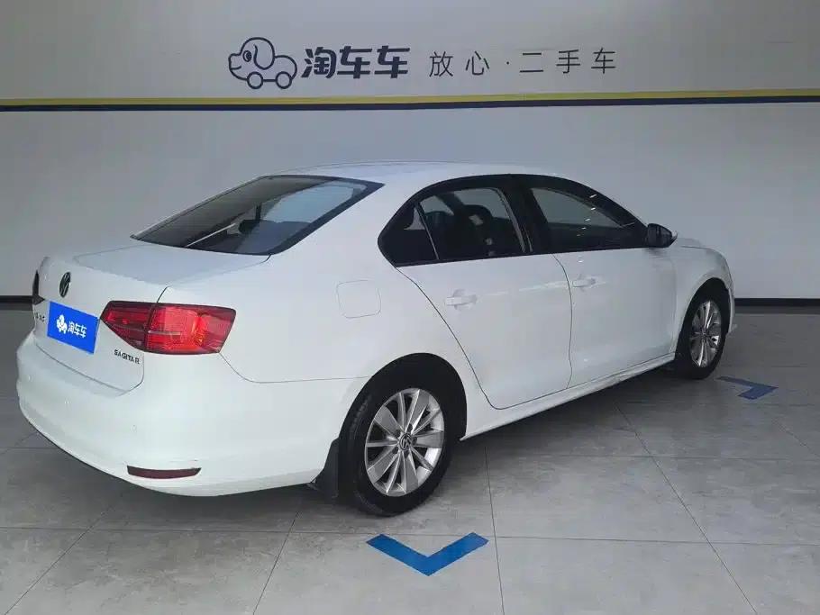 2015 Volkswagen Sagitar 1.6L Automatic Fashion Edition — миниатюра 3