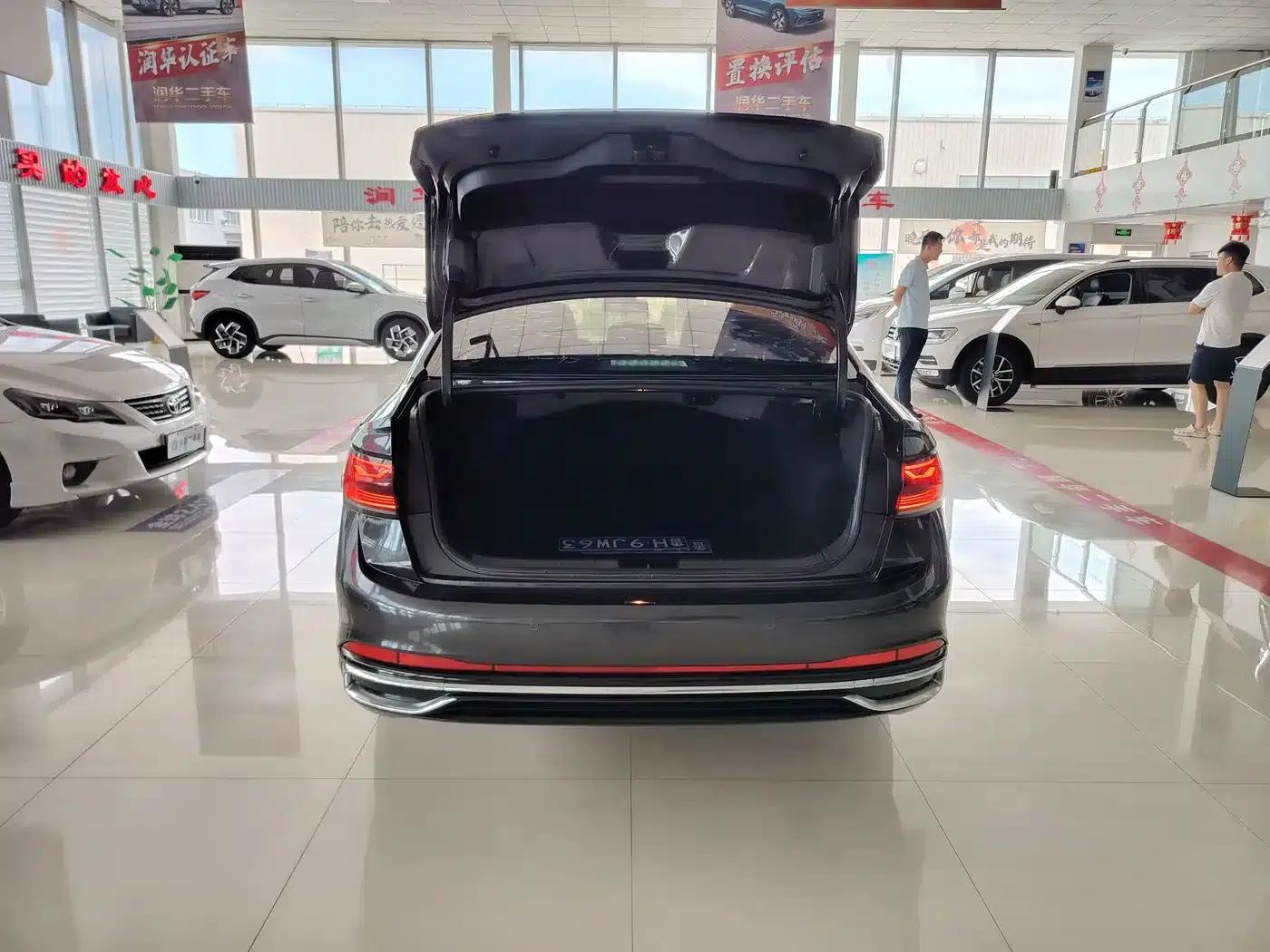 2023 Volkswagen Sagitar 300TSI DSG Super Edition — миниатюра 14