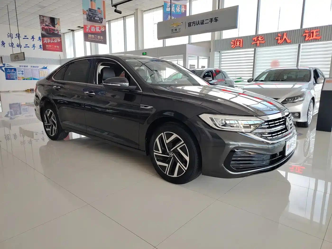 2023 Volkswagen Sagitar 300TSI DSG Super Edition — миниатюра 3