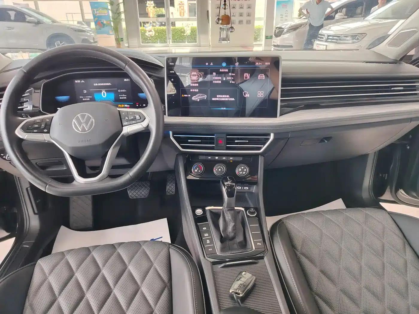 2023 Volkswagen Sagitar 300TSI DSG Super Edition — миниатюра 8